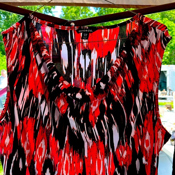 Top - Picture 2 of 5